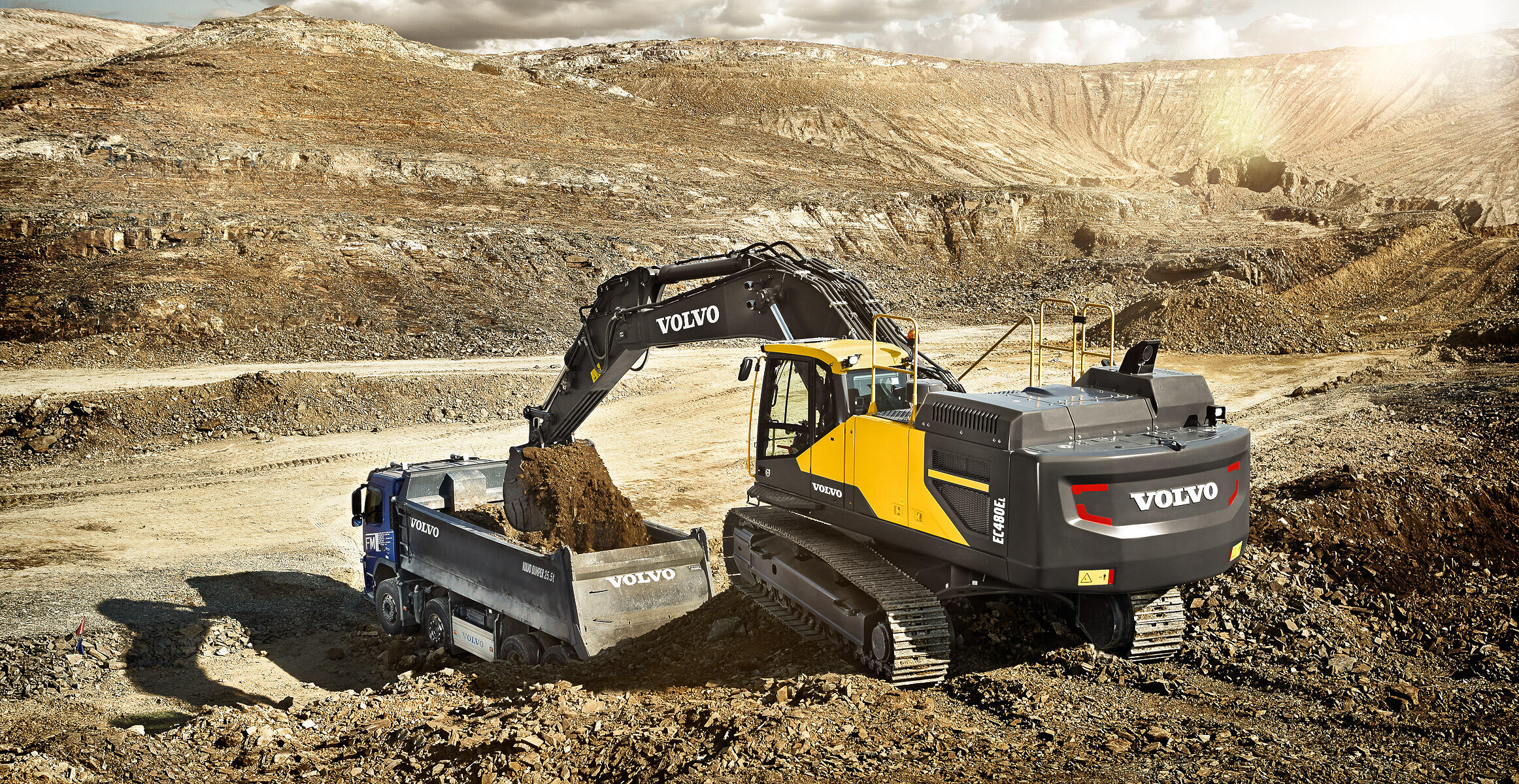 EC480E | Excavators | Overview | Volvo Construction Equipment