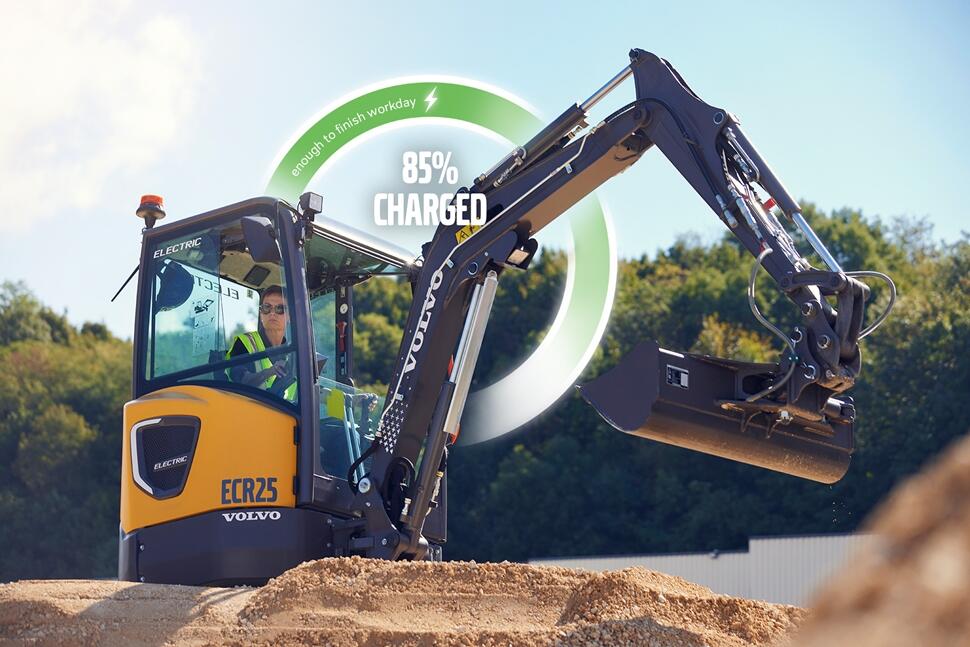 Volvo ECR25 - 85% charged - enough to finish workday